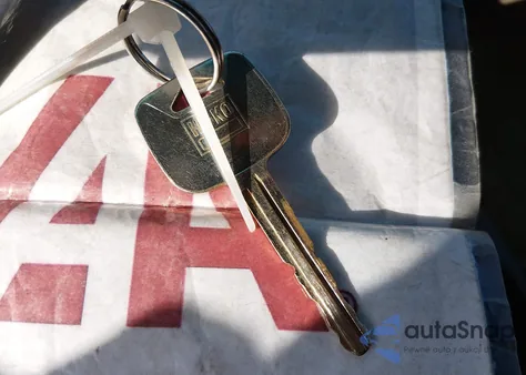 2000 Toyota Tacoma Prerunner V6 из США, поврежденный, VIN 5TESN92N9YZ693203